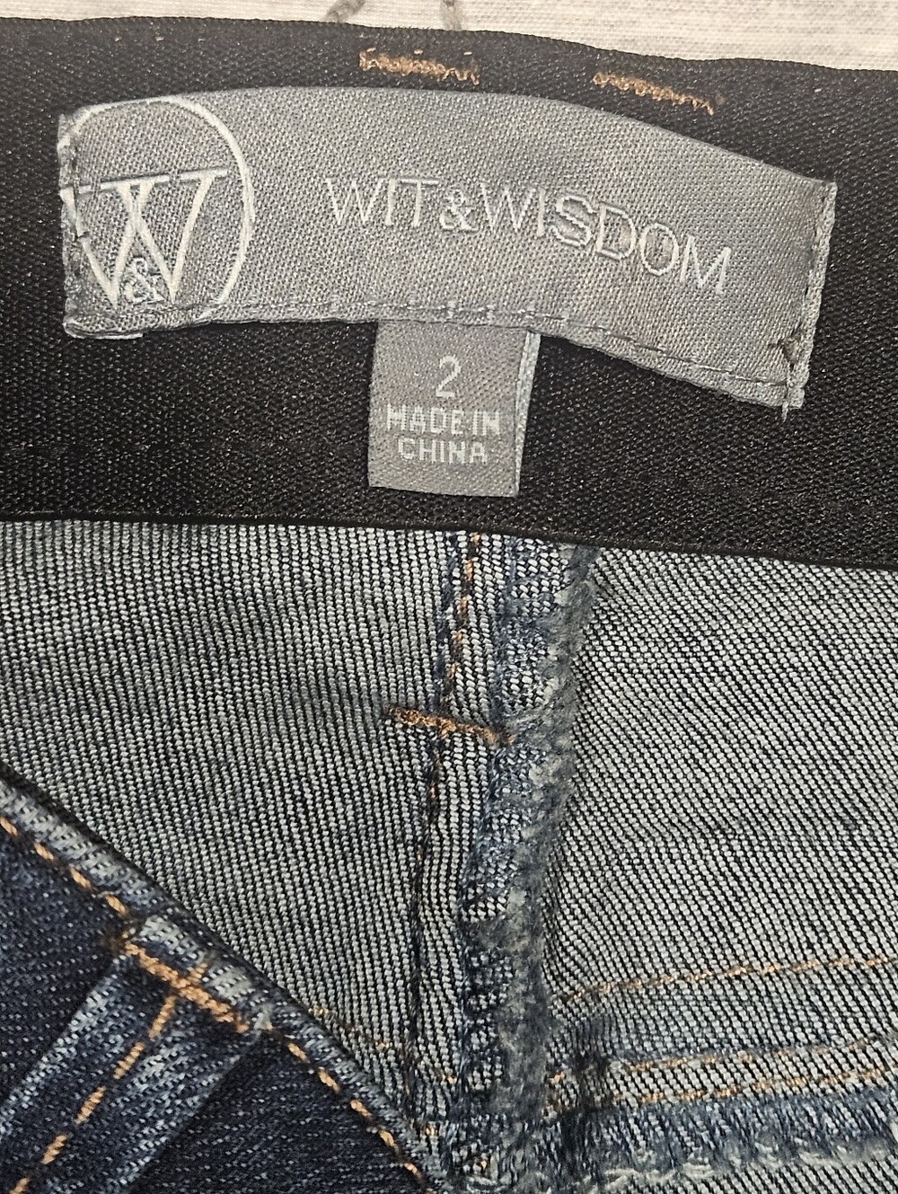 Wit & Wisdom Jeans Womens Size 2 Blue Ab Solution High Rise Itty Bitty Boot NWT - Picture 6 of 8
